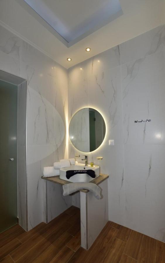 Gonis Grand Luxury Suite 帕琉乔拉 外观 照片